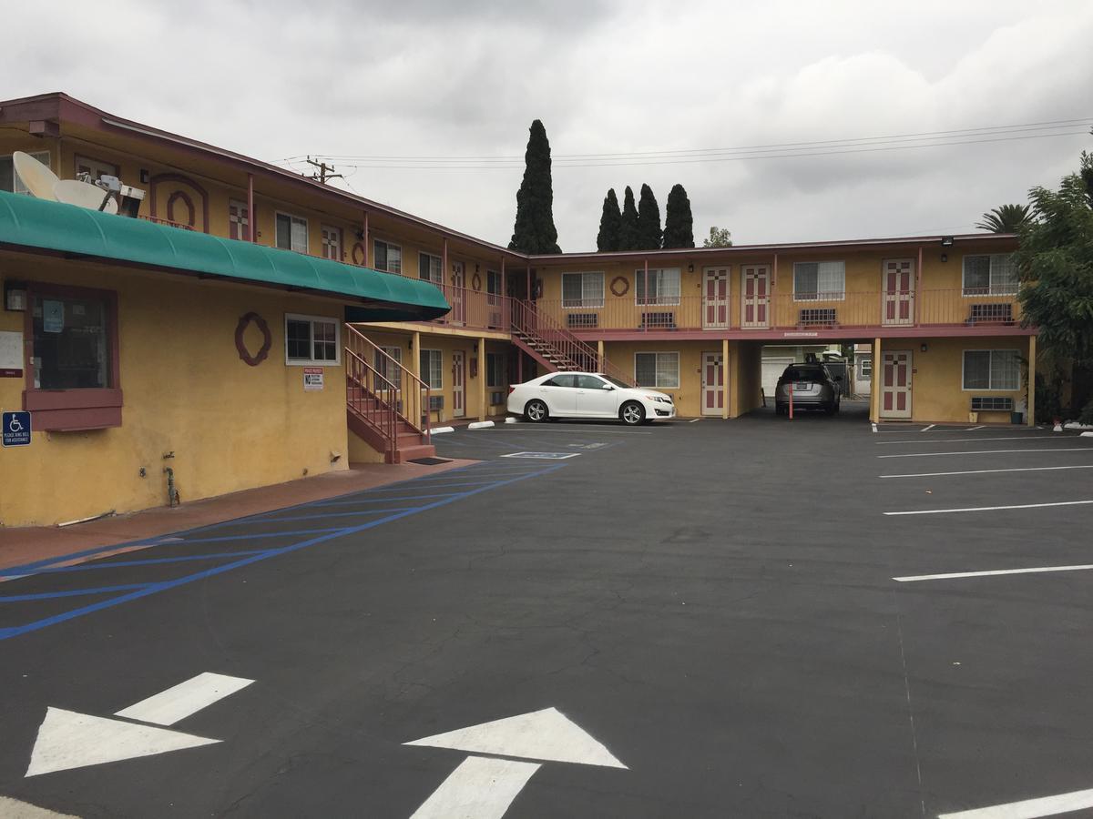 Super 7 Motel Anaheim Dış mekan fotoğraf